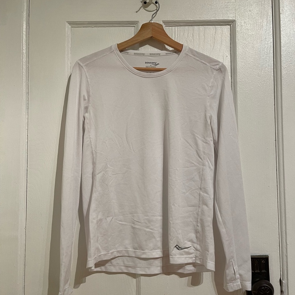 Saucony white long sleeve running T-shirt
